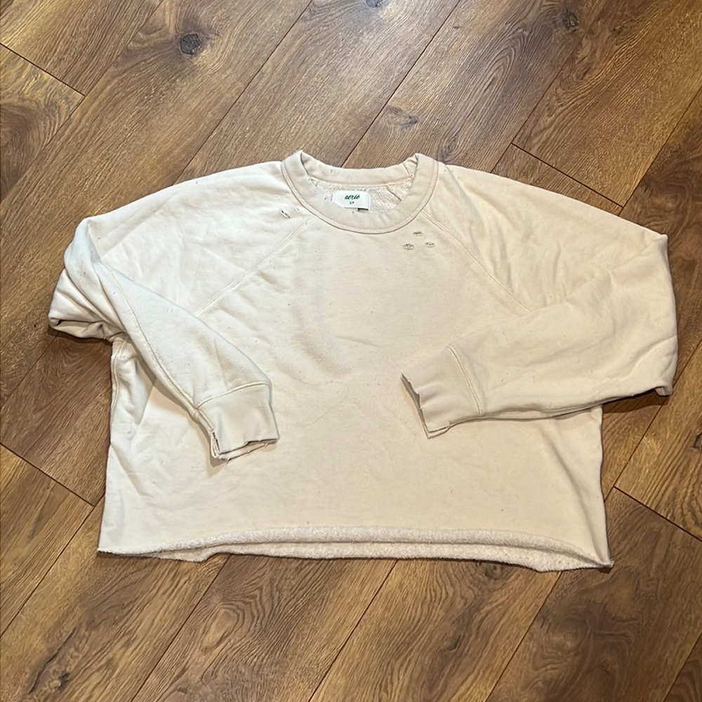 Aerie Small Cream Cropped Sweatshirt